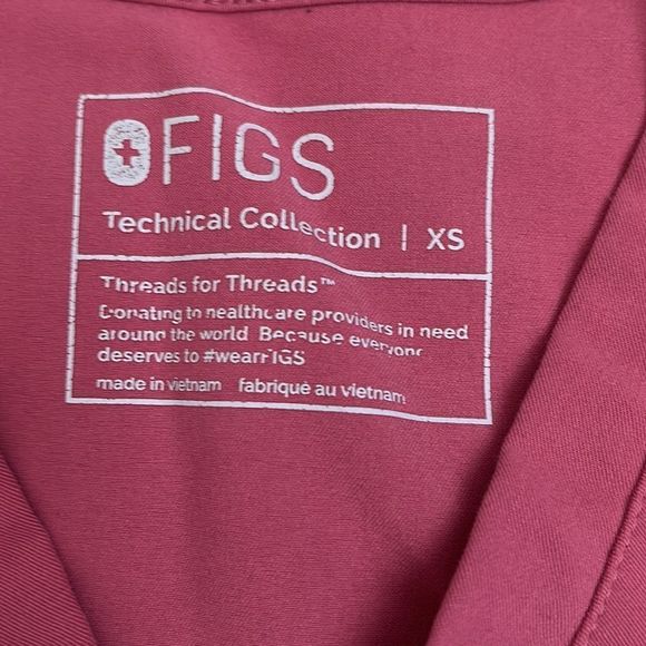 Figs Special Edition Breast Cancer Set XS - Picture 3 of 16